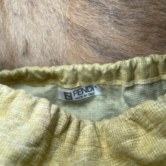 Round FENDI w/ dust bag - Picture 12 of 15